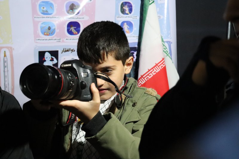 پای کار انقلاب