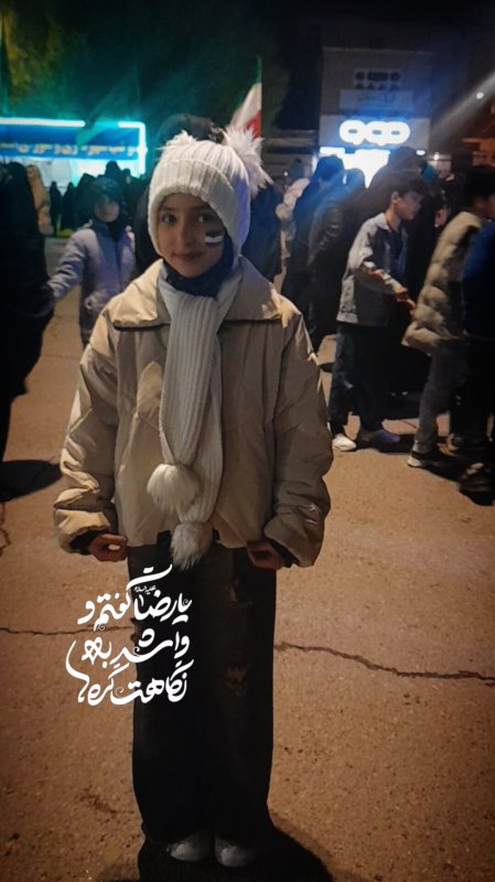 عکاسی از کودکان اشتیانی در تجمعات شبانه