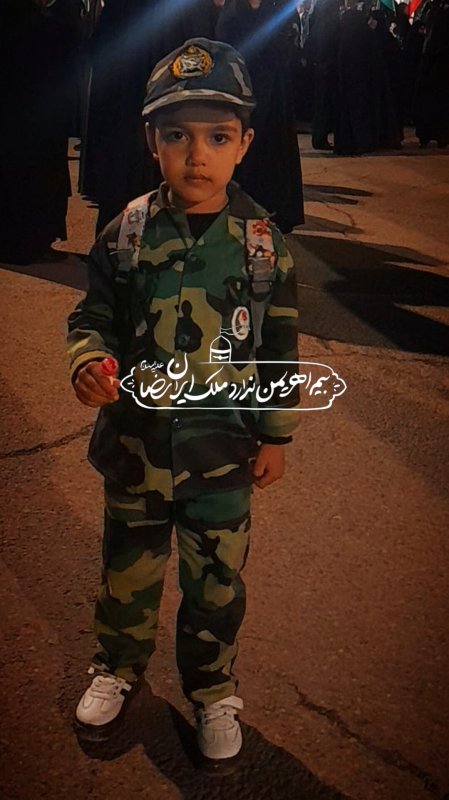 عکاسی از کودکان اشتیانی در تجمعات شبانه