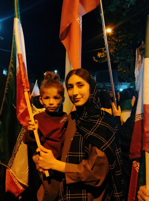 پرچمدارانِ کوچک، آینده‌سازانِ بزرگ