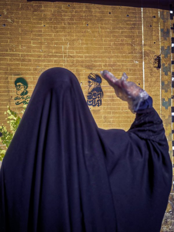 خیابان با ما 🖐🏻/ میدان با شما🫵🏻