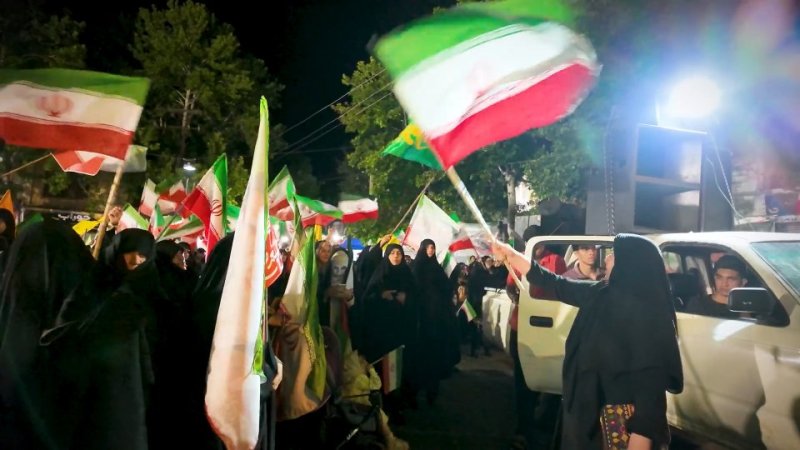 گسل بند، فعالیت دانشجویان محلاتی پای کار انقلاب در میدان