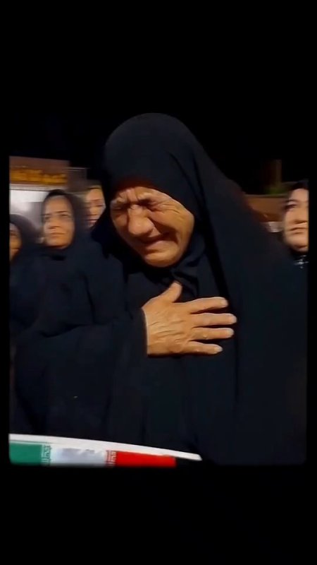 کلیپ تصویری احساسی از مردم در فراغ و دوری از رهبر شهید