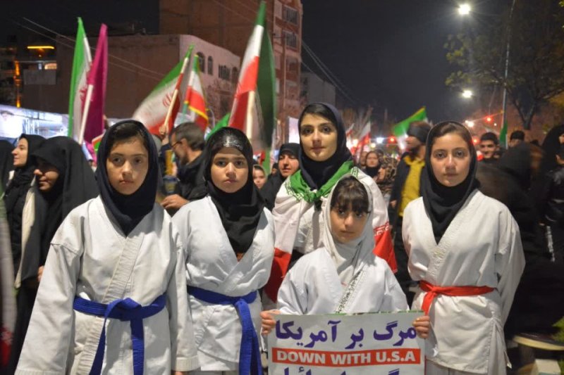 قاب هایی از تجمعات شبانه نحن منتقمون در شهر کرمانشاه
