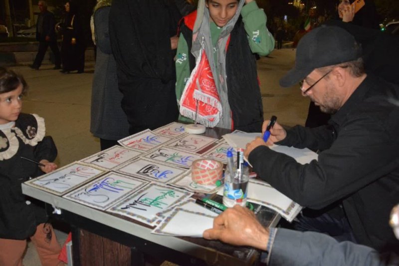 قاب هایی از تجمعات شبانه نحن منتقمون🇮🇷