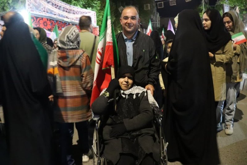 قاب هایی از تجمعات شبانه نحن منتقمون کرمانشاه در اردیبهشت ماه 🇮🇷۱۴۰۵