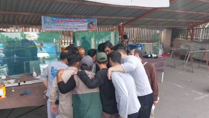 کارگاه شیشه بری جهادی در تهران