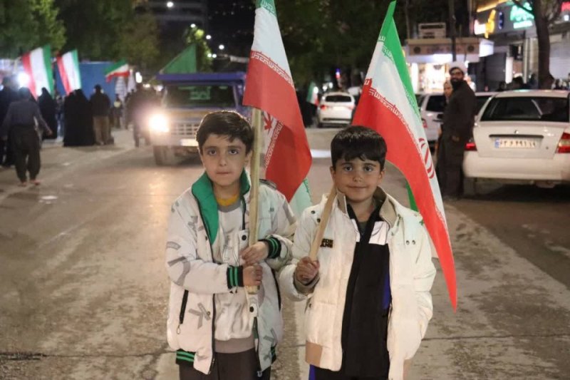 قاب هایی از تجمعات شبانه نحن منتقمون🇮🇷