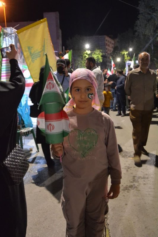 قاب هایی از تجمعات شبانه نحن منتقمون در کرمانشاه 🇮🇷
