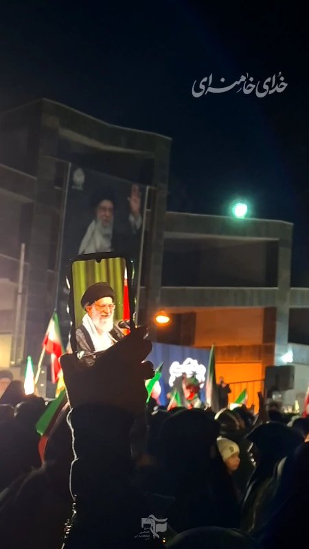 خدای خامنه‌ای ...