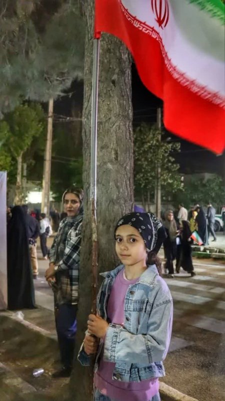 پرچم به دوش