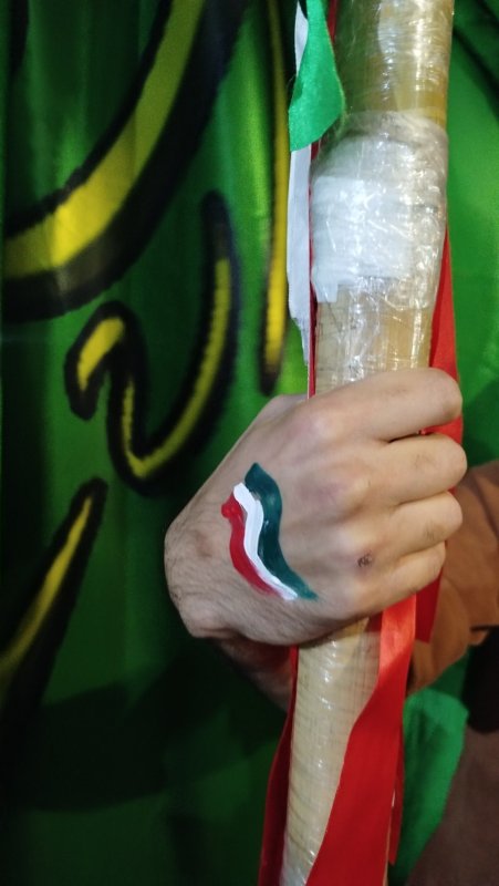 سه رنگ عشق و اقتدار