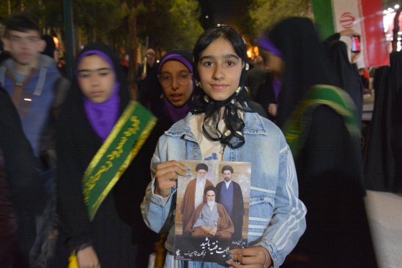 نوجوان کرمانشاهی در تجمعات شبانه