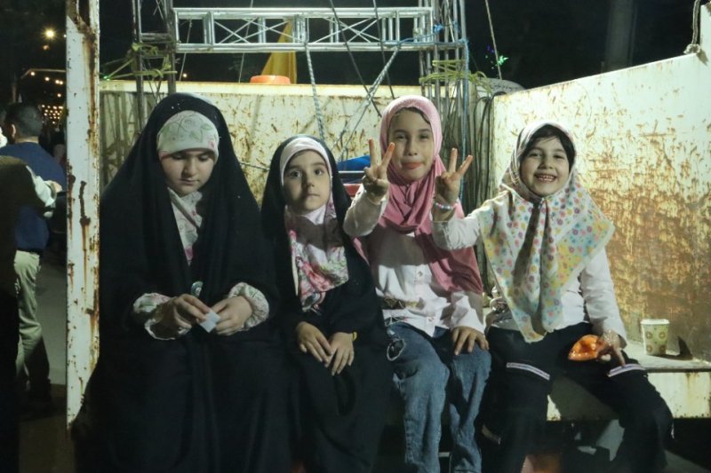 لنز دانشجو