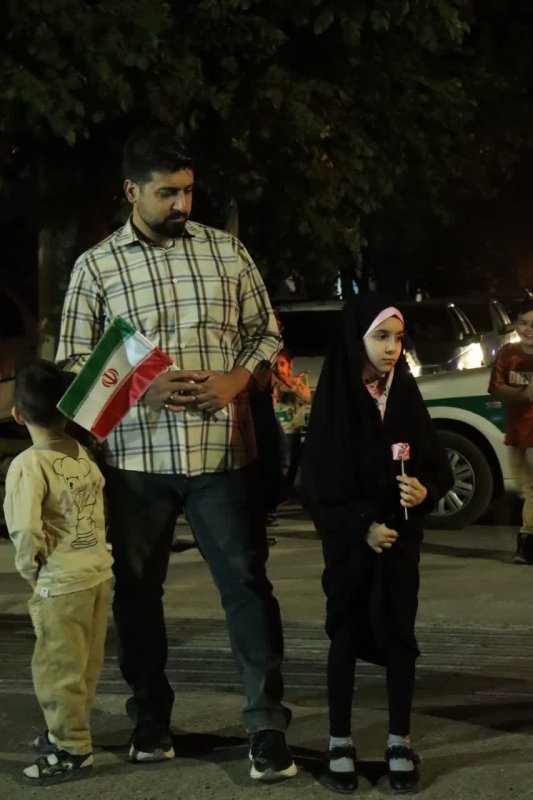 لنز دانشجو