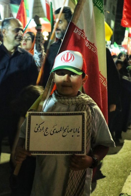 لنز دانشجو
