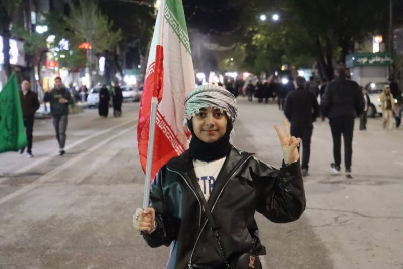 کودکان پای کار انقلاب