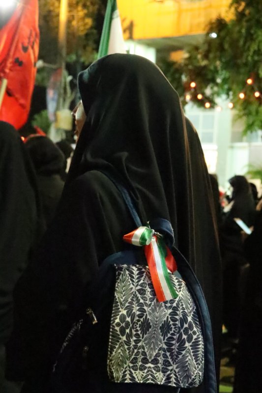 لنز دانشجو