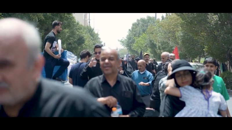 🎞#ببینید || خدمتِ جهادی در سایهٔ حرمِ حضرت معصومه(س)  📌  خدمت‌رسانی جهادی در قم؛ برپایی ایستگاه سیار بسیج دانشجویی استان لرستان برای میزبانی از زائران "رهبر شهید ایران"   #باید_برخاست #امام_شهید_ایران