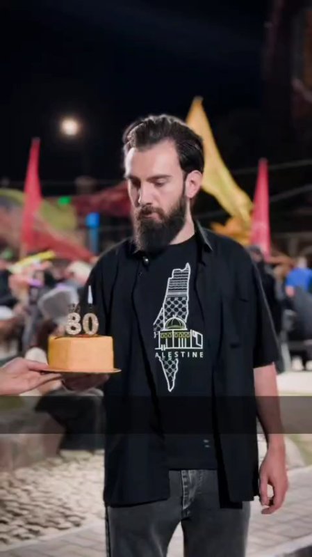 برای یه آدم ۸۰ ساله چه آرزویی می‌کنی؟ 🎂❤️  قبل از اینکه جواب بدی، این ویدیو رو تا آخر ببین... پایانش همه‌چیز رو عوض می‌کنه. 😶