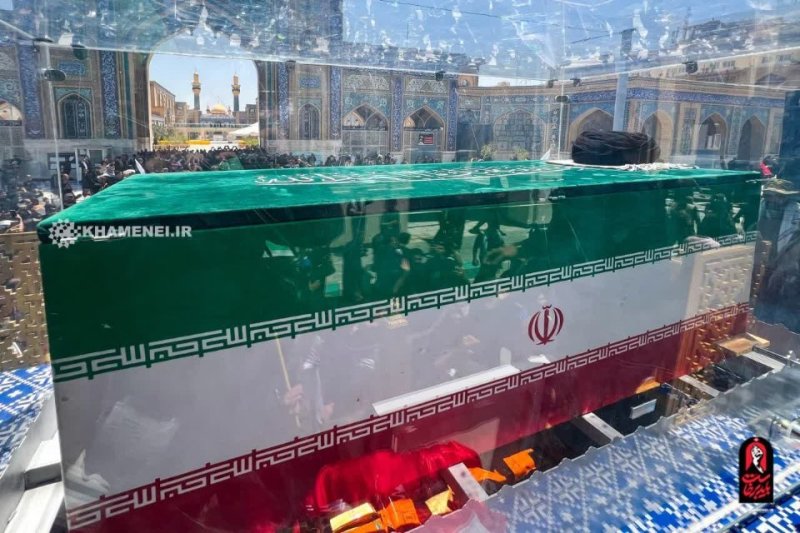 آقای شهید ایران زیارت قبول🚩