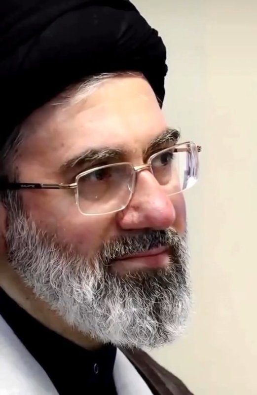 لبیک سید مجتبی