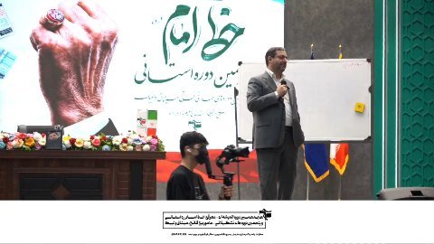 وقتی یه دانشجو میخاد با روش عرضه و تقاضا و بازار آزاد از دکتر جبرائیلی دلار بخره 😂