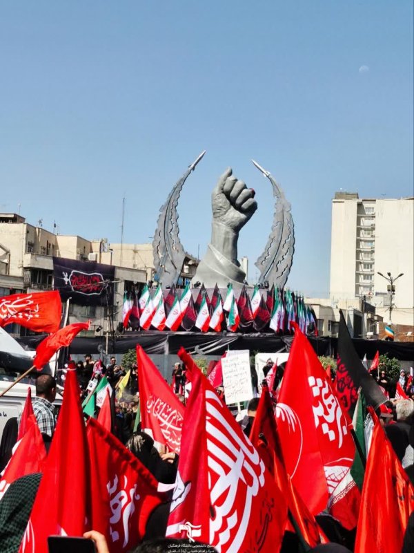 گزارش تصویری از مراسم وداع با رهبر شهید