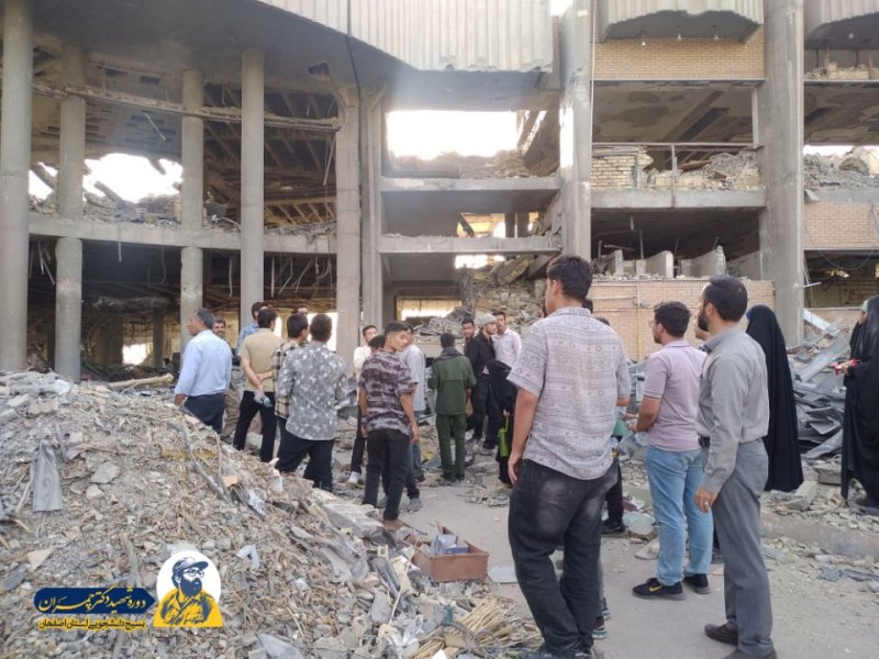 عکس های بازدید از پژوهشکده آسیب دیده دانشگاه صنعتی در دوره چمران ۱۴۰۵