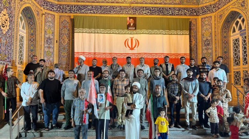 عکس دسته جمعی از جهادگران دانشجو در جزیره قشم