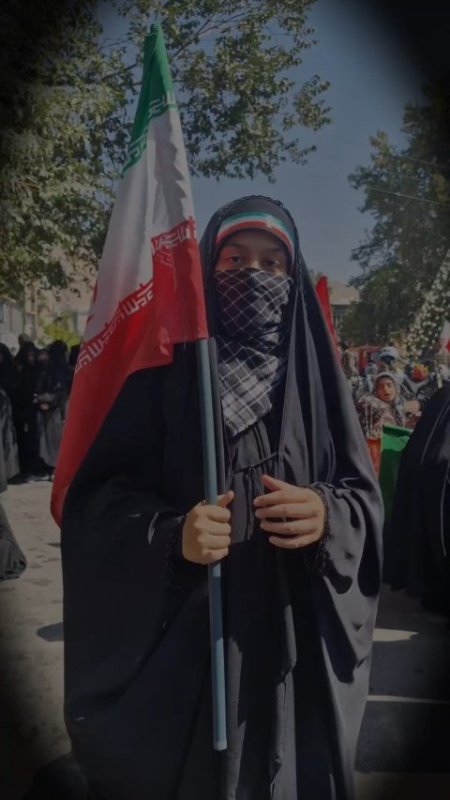 این پرچم زمین نمی افته