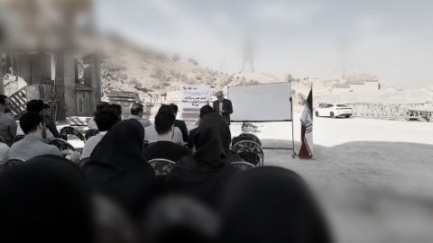 کلاس در قلب میدان