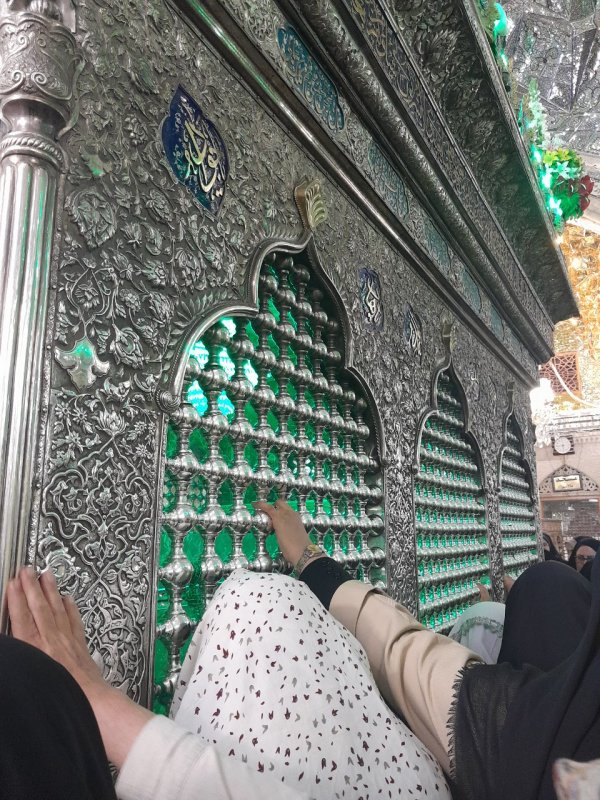 زیارت شاهچراغ