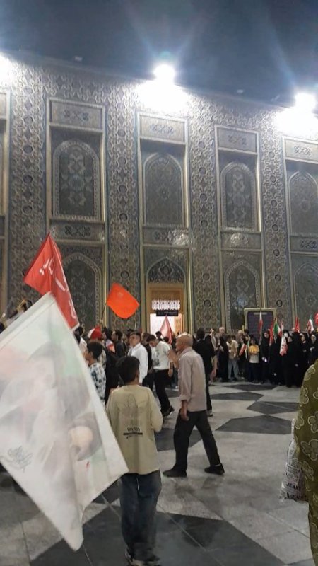 تجمع شبانه در مشهد مقدس